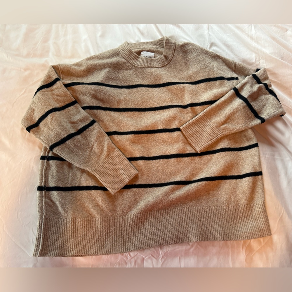 Aerie Sweater- Size L